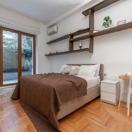 The Best Rent - Spacious Three-Bedroom Apartment In Moscova Милан Экстерьер фото