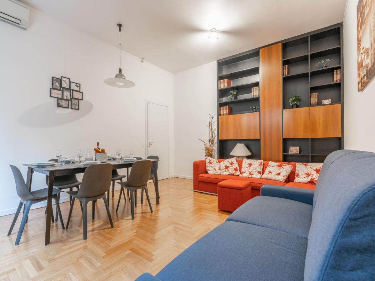 The Best Rent - Spacious Three-Bedroom Apartment In Moscova Милан Экстерьер фото