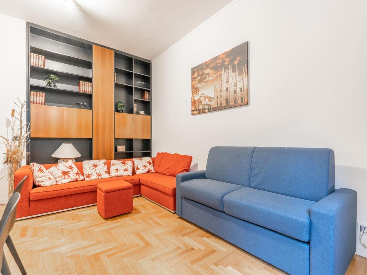 The Best Rent - Spacious Three-Bedroom Apartment In Moscova Милан Экстерьер фото