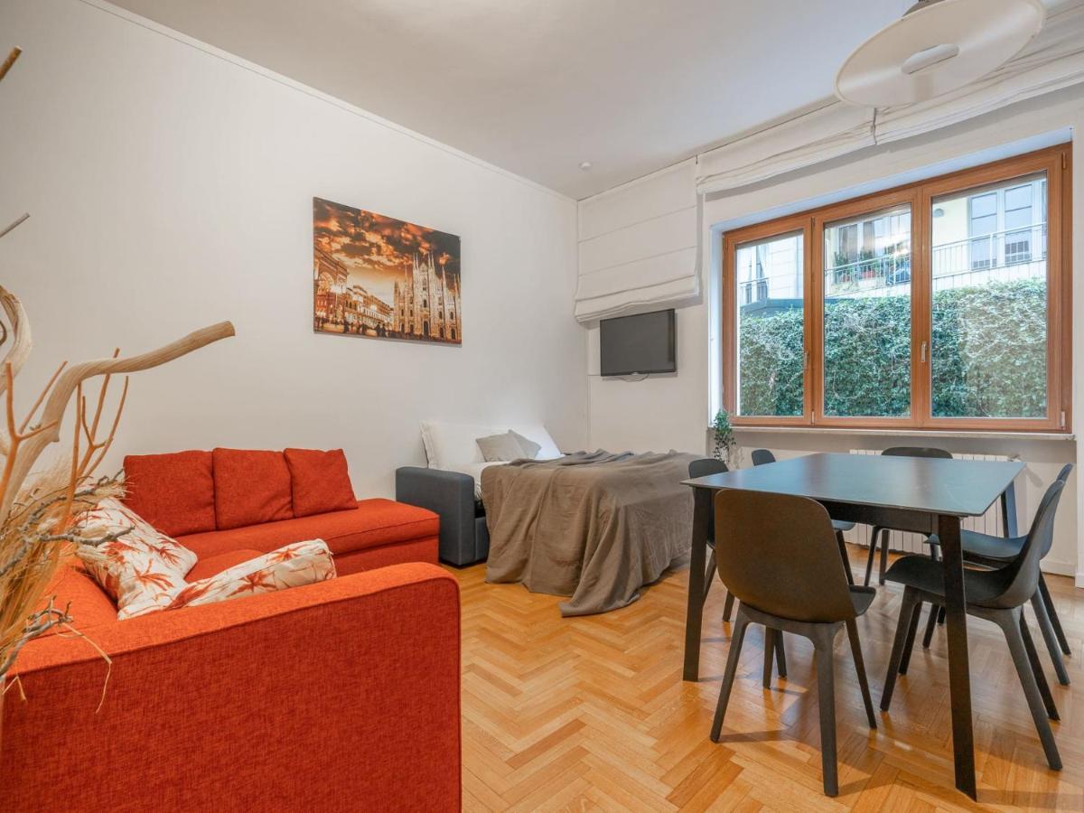The Best Rent - Spacious Three-Bedroom Apartment In Moscova Милан Экстерьер фото