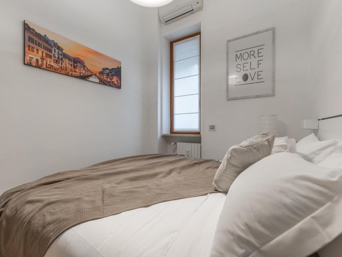 The Best Rent - Spacious Three-Bedroom Apartment In Moscova Милан Экстерьер фото
