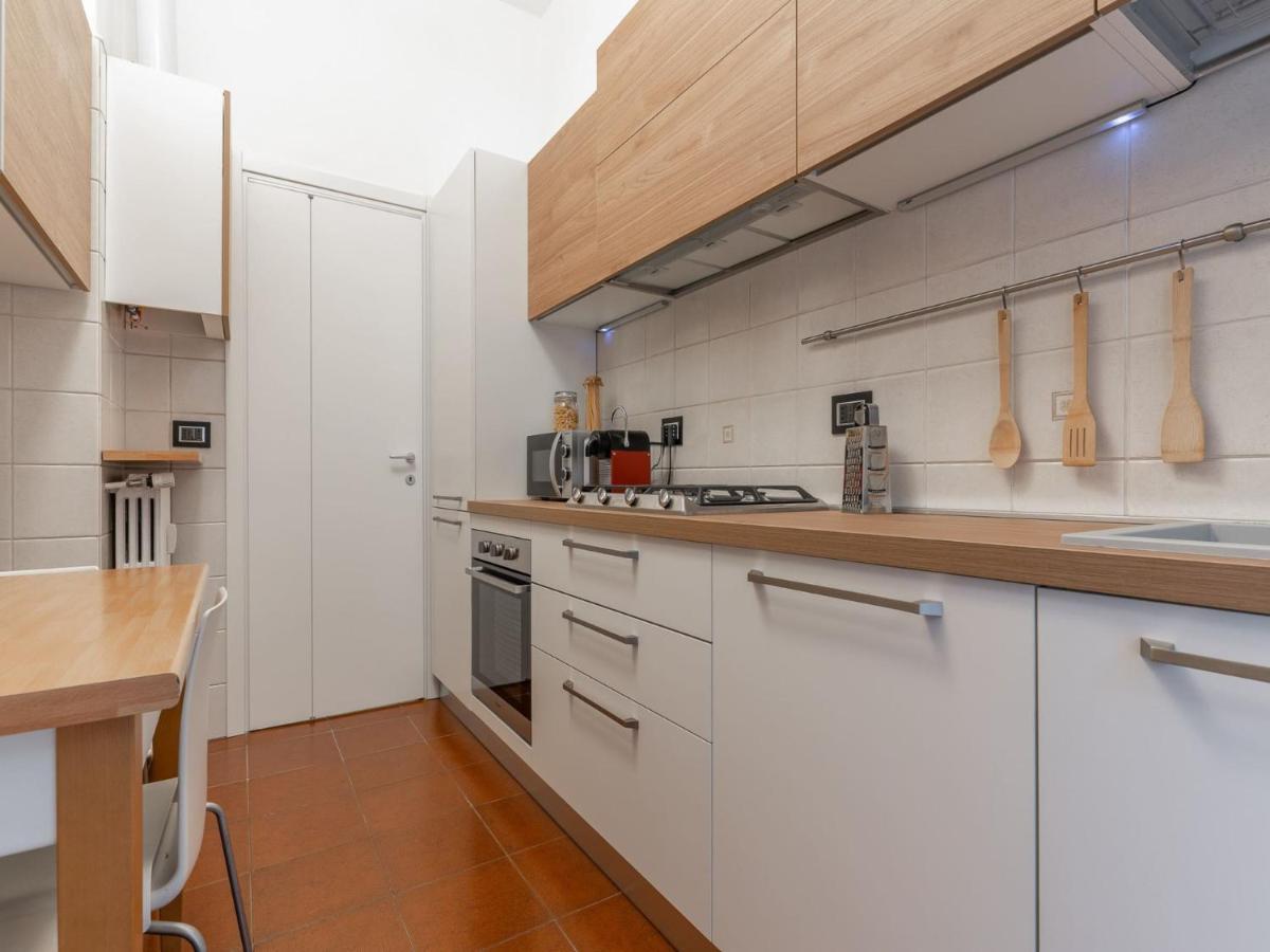 The Best Rent - Spacious Three-Bedroom Apartment In Moscova Милан Экстерьер фото