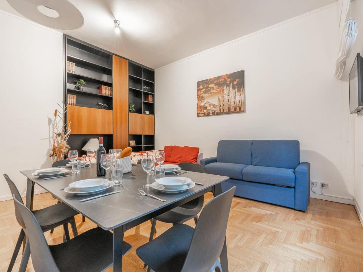 The Best Rent - Spacious Three-Bedroom Apartment In Moscova Милан Экстерьер фото